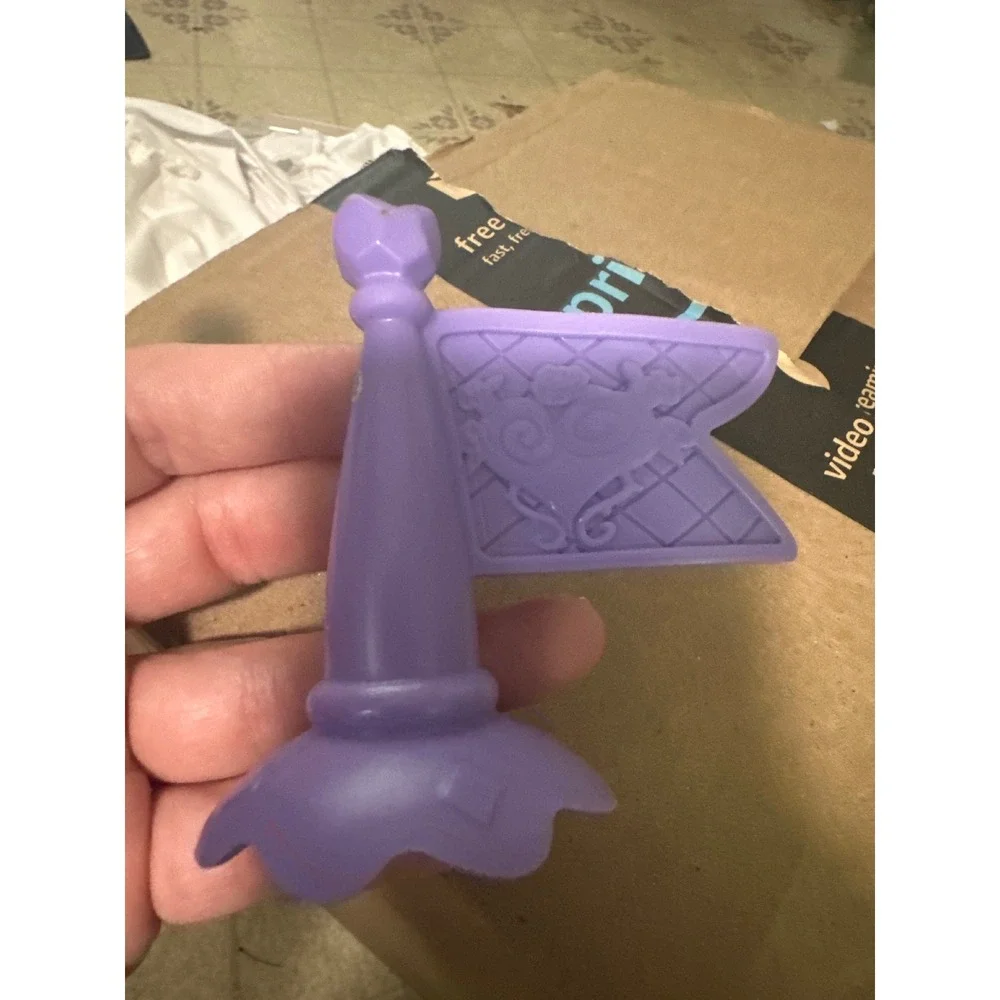 Little People Princess or My Little Pony Castle Replacement Purple Flag Part